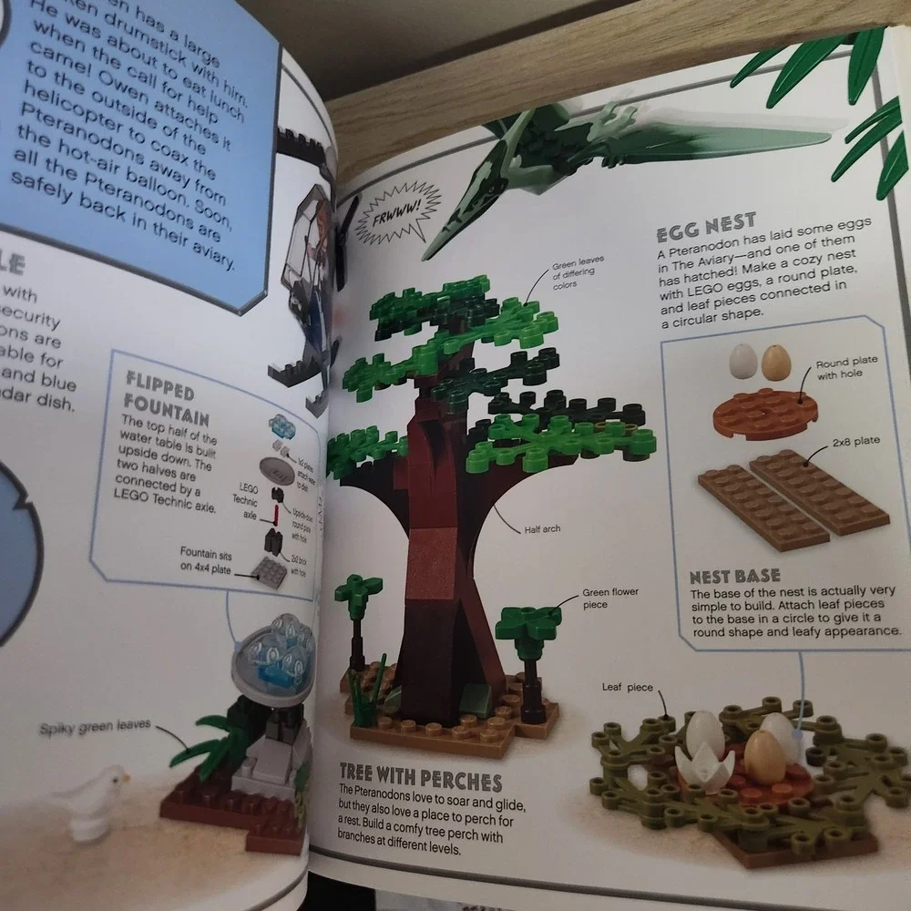LEGO Jurassic‎ World Build Your Own Adventure Book
